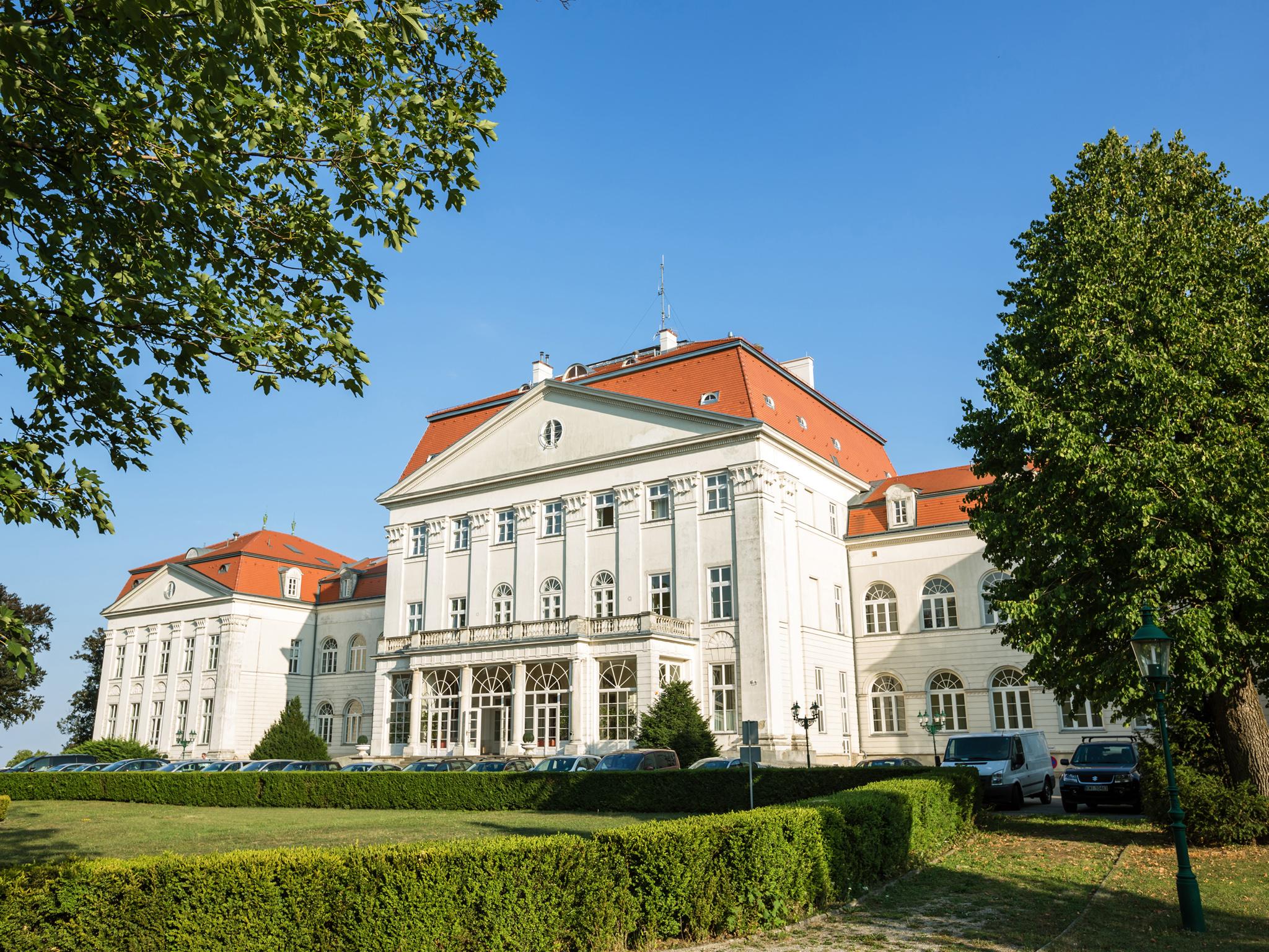Hotel Austria Trend Schloss Wilhelminenberg Wien